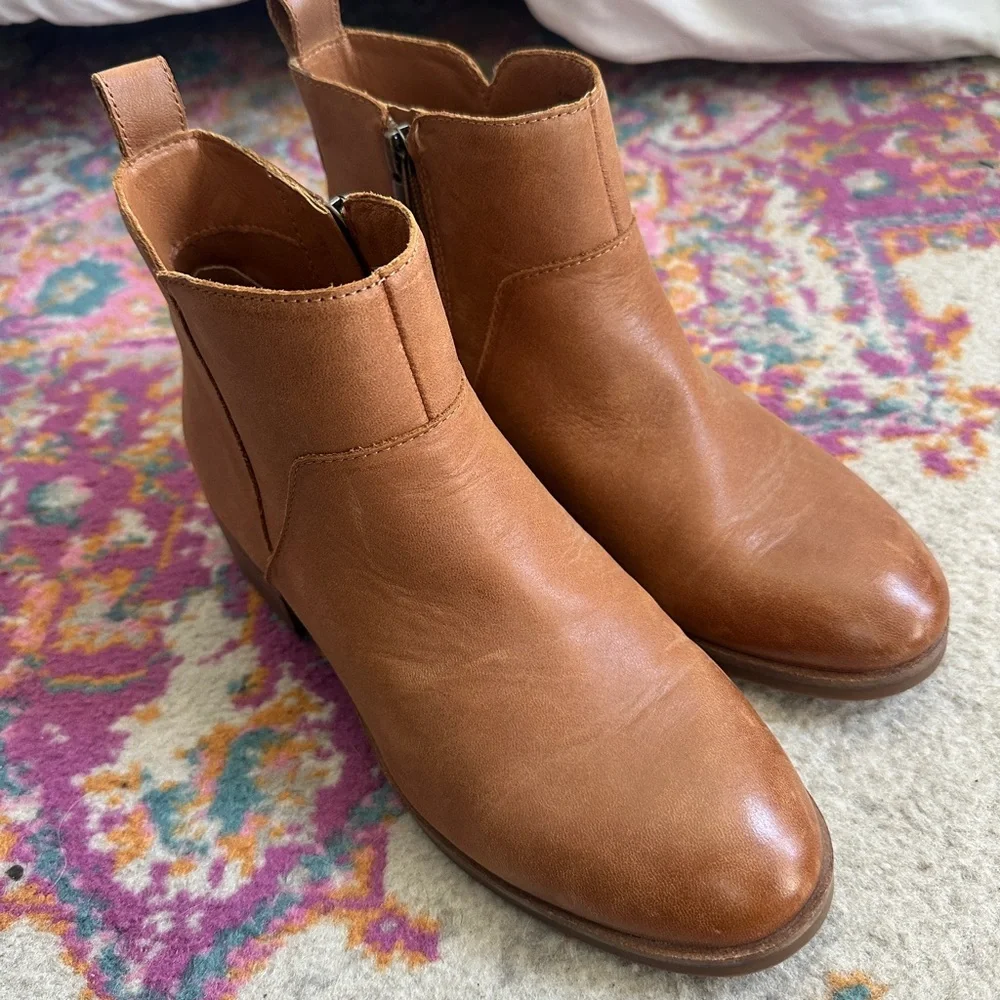 Lucky Brand Women's Tan Leather Ankle Boot with Side Zip